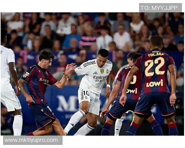 皇马球员发声致敬阿隆索姆巴佩感慨为您效力的荣幸与祝福