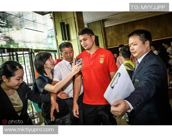 米体报道DV9左内收肌重度损伤恢复期或将超过三个月球迷需耐心等待