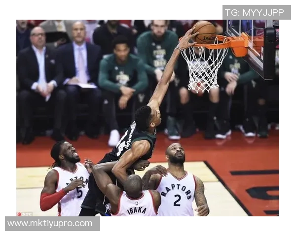 詹姆斯赛后反思关键失误赞扬字母哥精彩防守表现