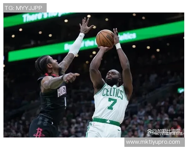 阿门近期状态火热场均20分78板5助23失误真实命中率66表现抢眼